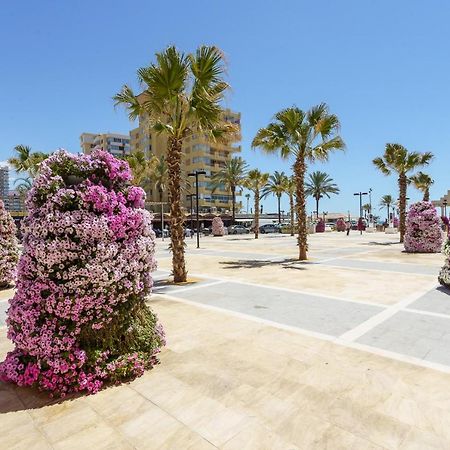 Hostal Costabella Powered By Faro Homes Fuengirola Extérieur photo