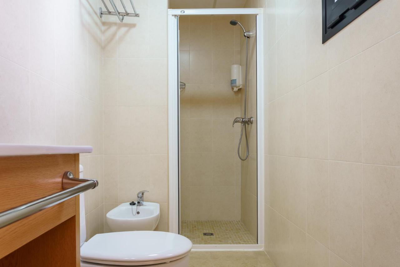 Hostal Costabella Powered By Faro Homes Fuengirola Chambre photo