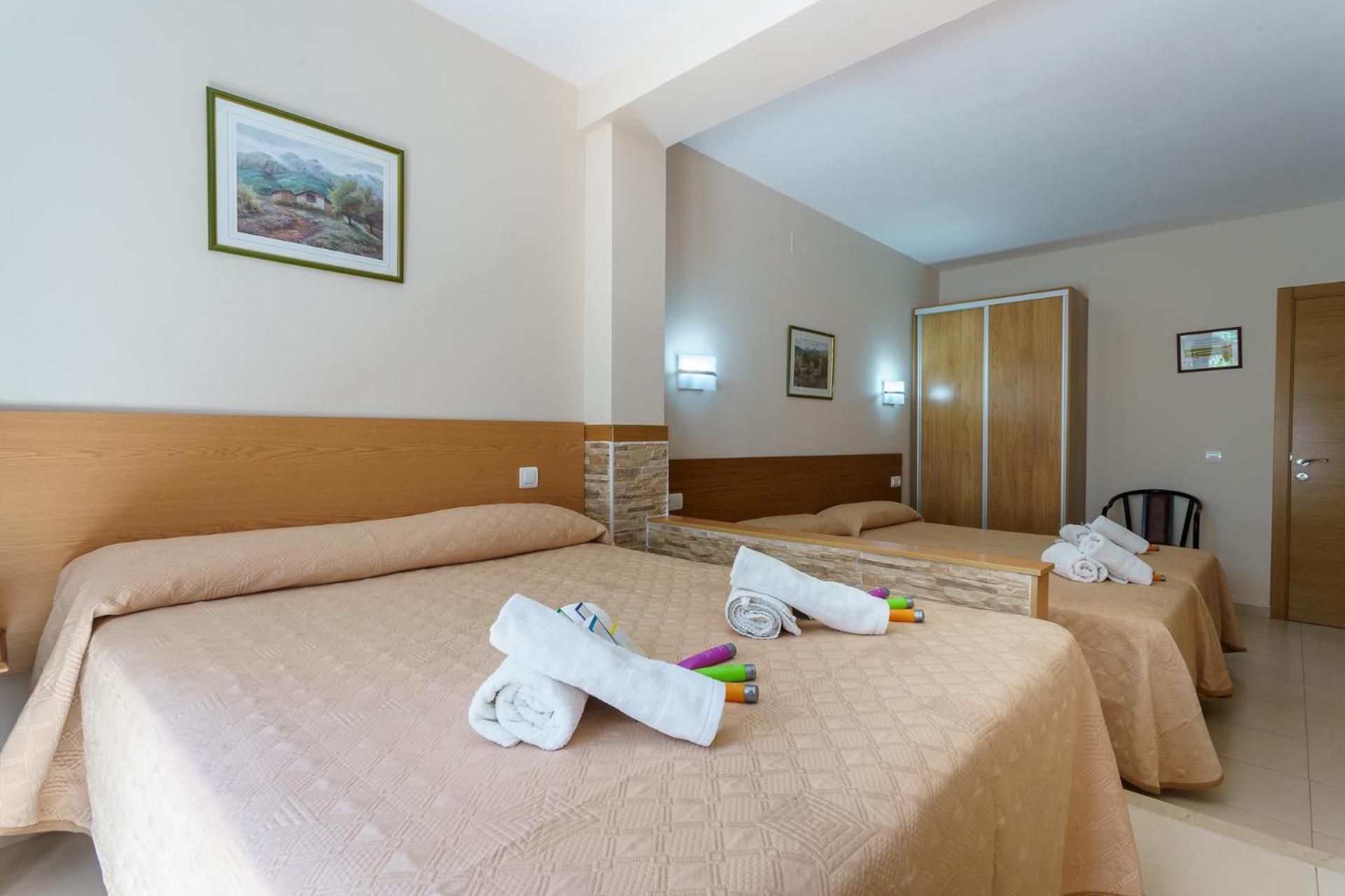 Hostal Costabella Powered By Faro Homes Fuengirola Chambre photo
