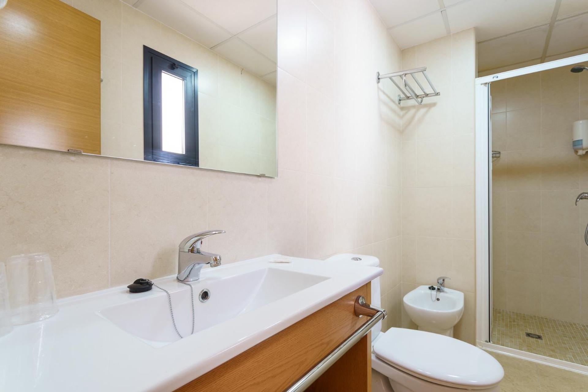 Hostal Costabella Powered By Faro Homes Fuengirola Chambre photo
